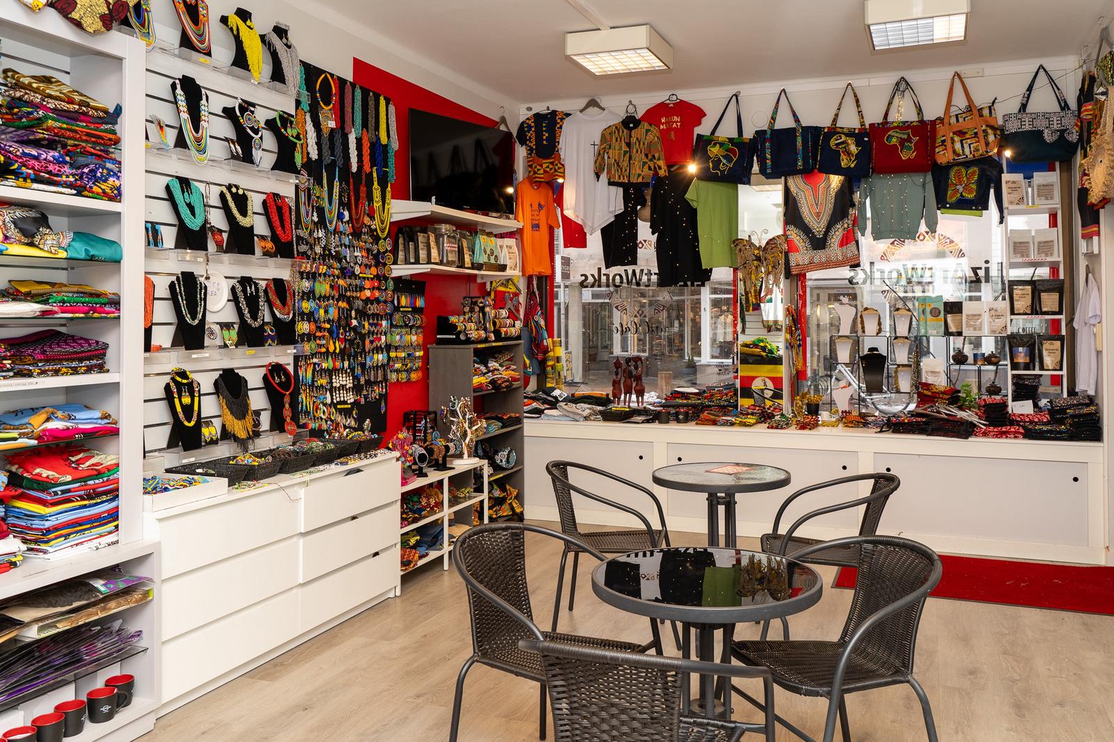 LizArtworks & Café — A Cultural Space in Turku